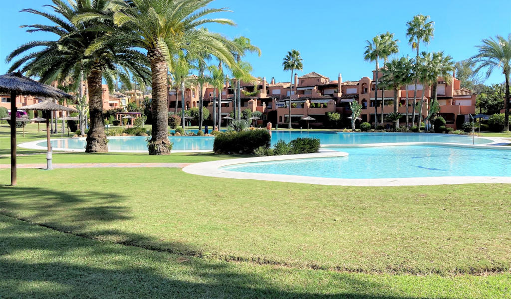 Lex Homes - Piso Alhambra Golf